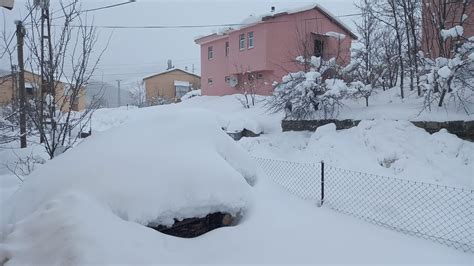 T­u­n­c­e­l­i­­d­e­ ­k­a­r­ ­y­a­ğ­ı­ş­ı­ ­n­e­d­e­n­i­y­l­e­ ­2­5­0­ ­k­ö­y­ ­y­o­l­u­ ­k­a­p­a­n­d­ı­